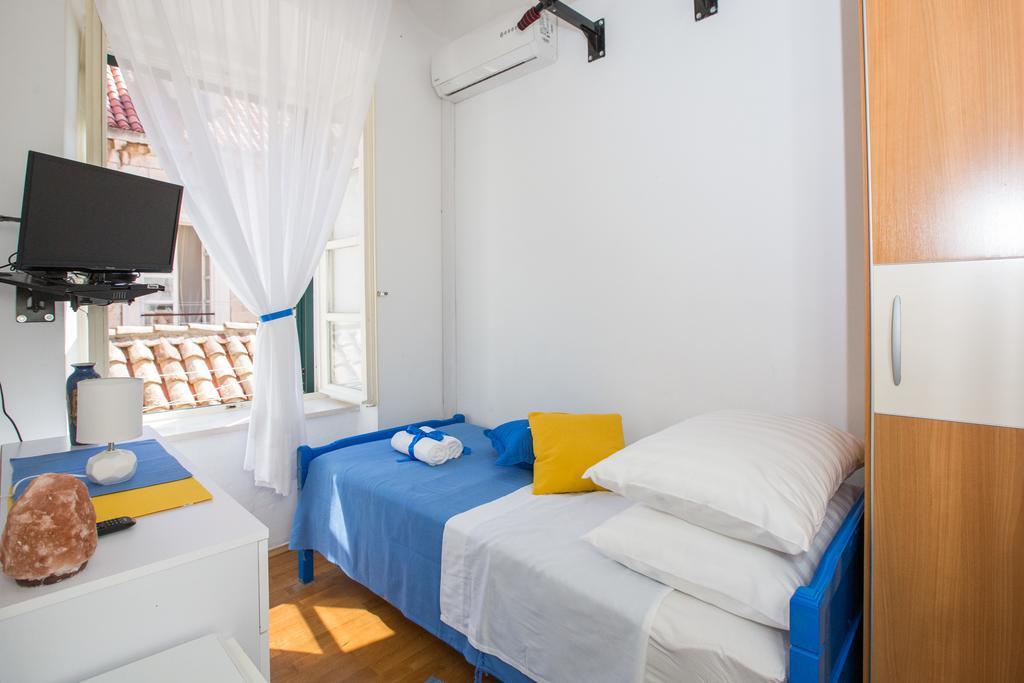 Old Town Heart Apartment Dubrovnik Ngoại thất bức ảnh